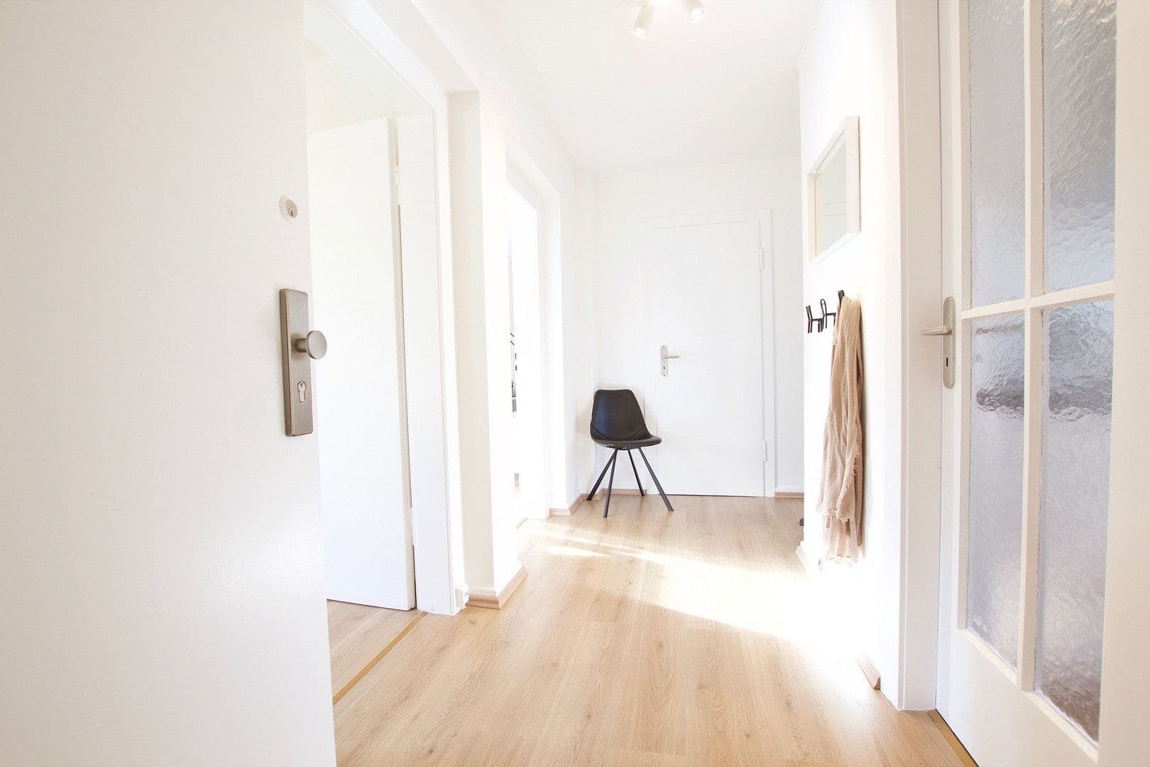 Prenájom bytu 3-izbový 65 m², Frankfurt am Main, Hesensko Prenájom bytu 3-izbový 65 m², Frankfurt am Main, Hesensko