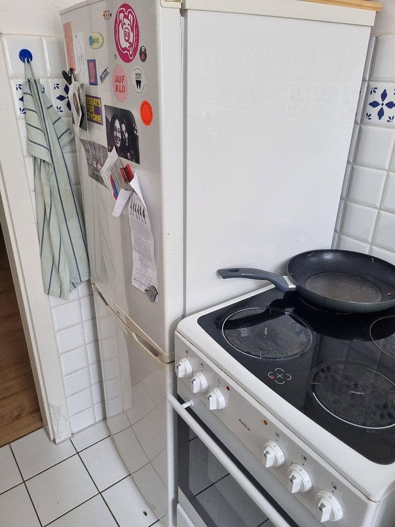 Prenájom bytu 2-izbový 61 m², Oeserstr. 40, Leipzig, Sasko Prenájom bytu 2-izbový 61 m², Oeserstr. 40, Leipzig, Sasko