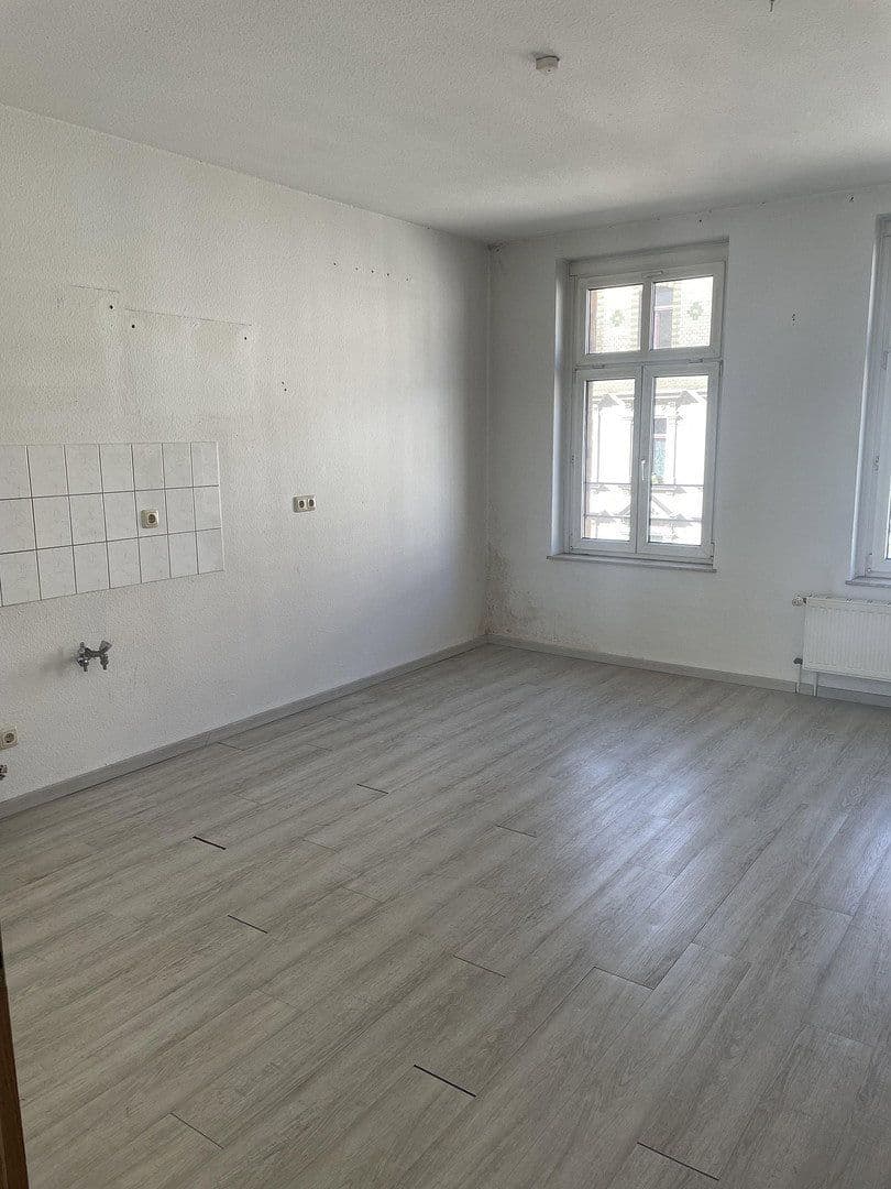 Prenájom bytu 3-izbový 73 m², Hildegardstr. 40, Leipzig, Sasko Prenájom bytu 3-izbový 73 m², Hildegardstr. 40, Leipzig, Sasko