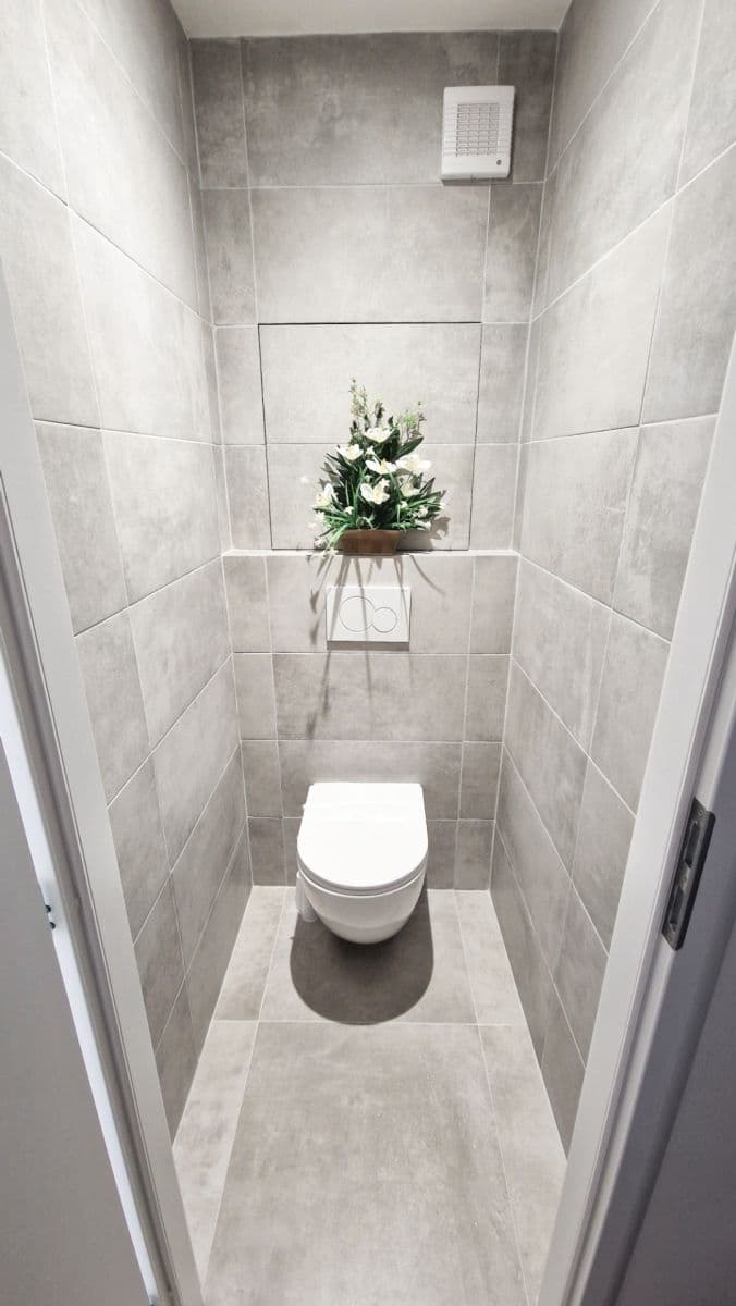 Prenájom bytu 1-izbový 30 m², Pod Lysinami, Praha, Praha Prenájom bytu 1-izbový 30 m², Pod Lysinami, Praha, Praha