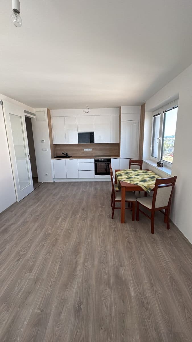 Predaj bytu 2-izbový 58 m², Chodská, Trutnov, Královéhradecký kraj Predaj bytu 2-izbový 58 m², Chodská, Trutnov, Královéhradecký kraj