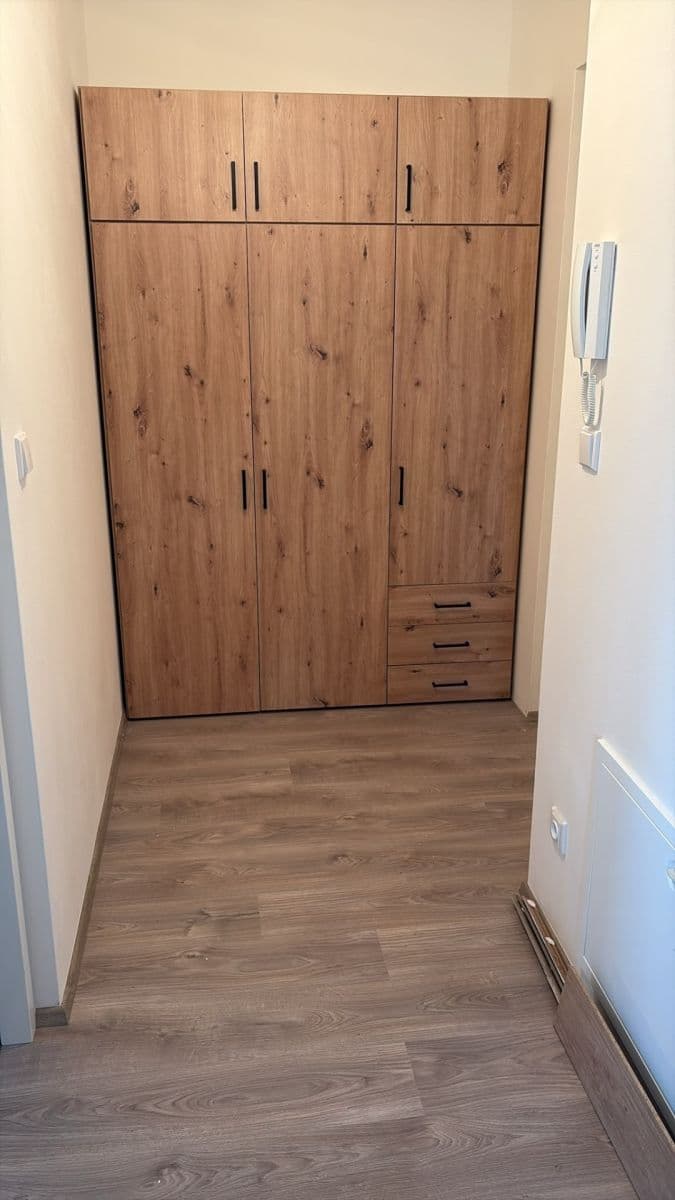 Predaj bytu 2-izbový 58 m², Chodská, Trutnov, Královéhradecký kraj Predaj bytu 2-izbový 58 m², Chodská, Trutnov, Královéhradecký kraj