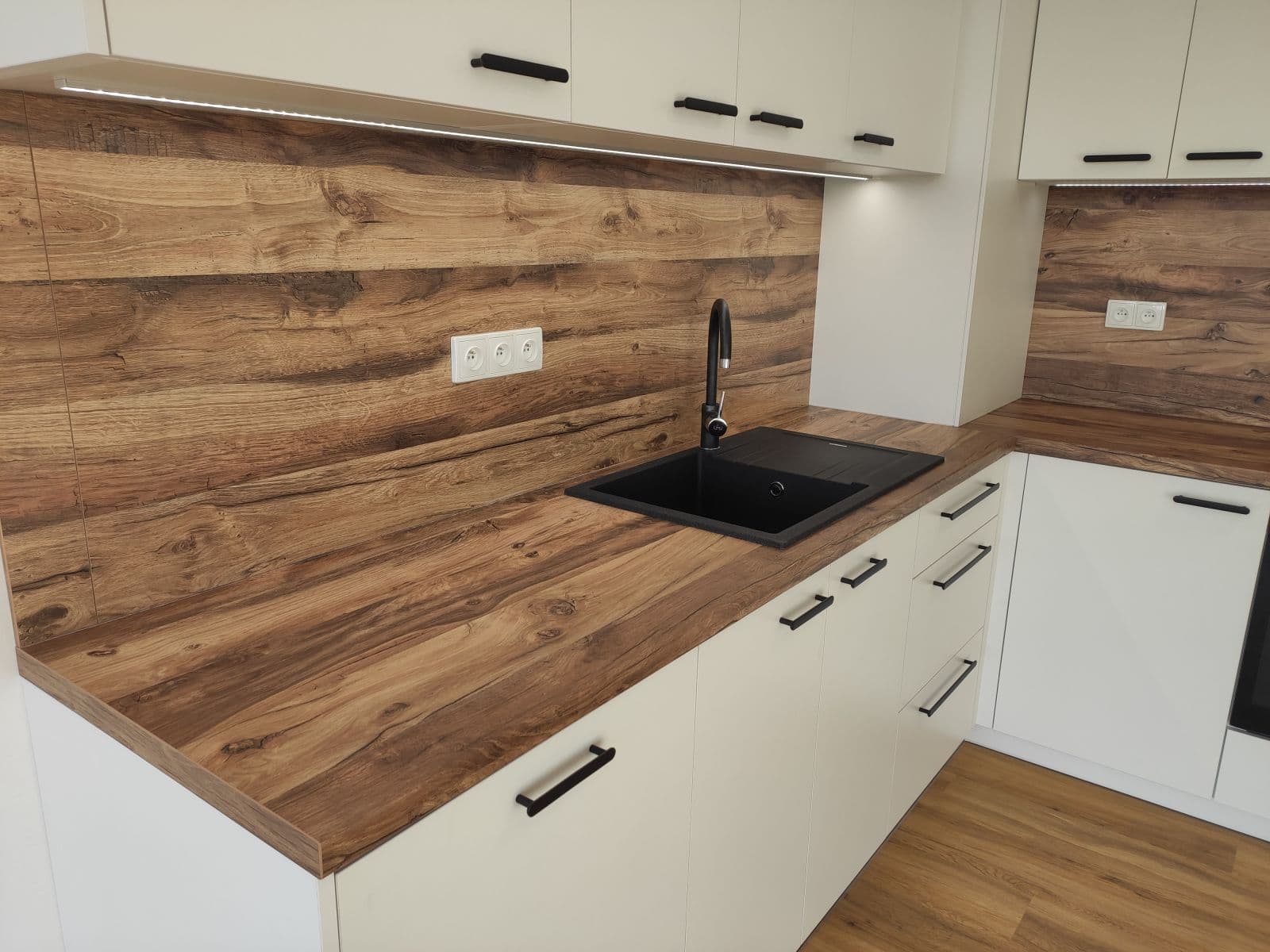 Prenájom bytu 2-izbový 45 m², Školní, Svitávka, Jihomoravský kraj Prenájom bytu 2-izbový 45 m², Školní, Svitávka, Jihomoravský kraj
