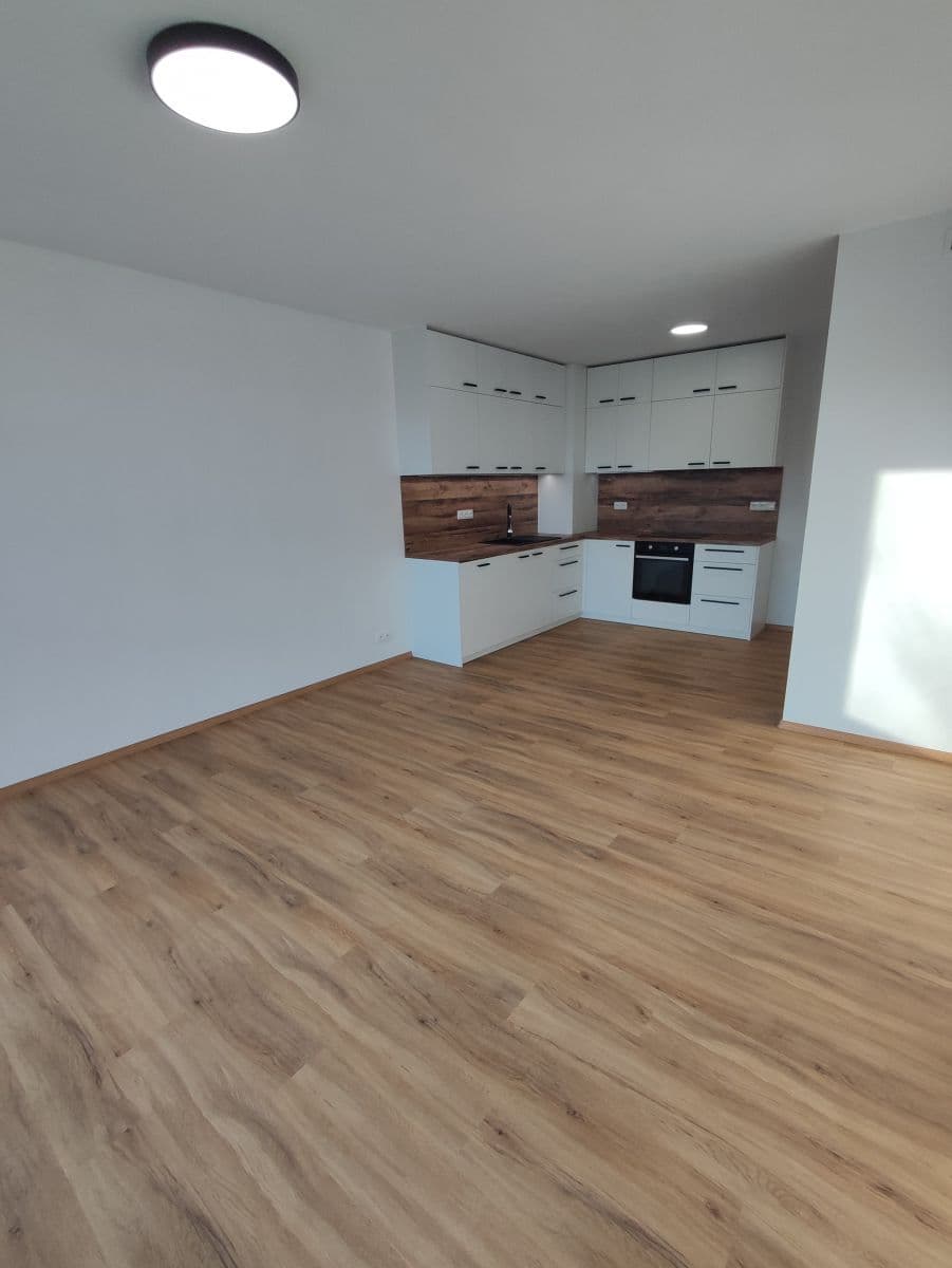 Prenájom bytu 2-izbový 45 m², Školní, Svitávka, Jihomoravský kraj Prenájom bytu 2-izbový 45 m², Školní, Svitávka, Jihomoravský kraj