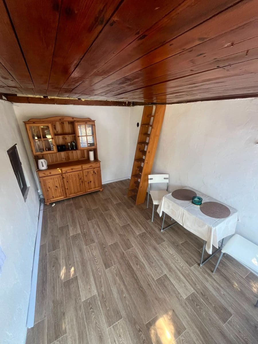 Prenájom rekreačného objektu 20 m², pozemok 400 m², Zlatnice, Praha, Praha Prenájom rekreačného objektu 20 m², pozemok 400 m², Zlatnice, Praha, Praha