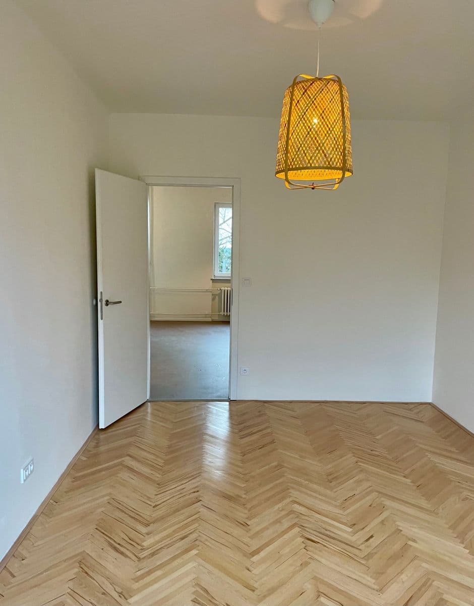 Predaj bytu 2-izbový 52 m², S. K. Neumanna, Stochov, Středočeský kraj Predaj bytu 2-izbový 52 m², S. K. Neumanna, Stochov, Středočeský kraj