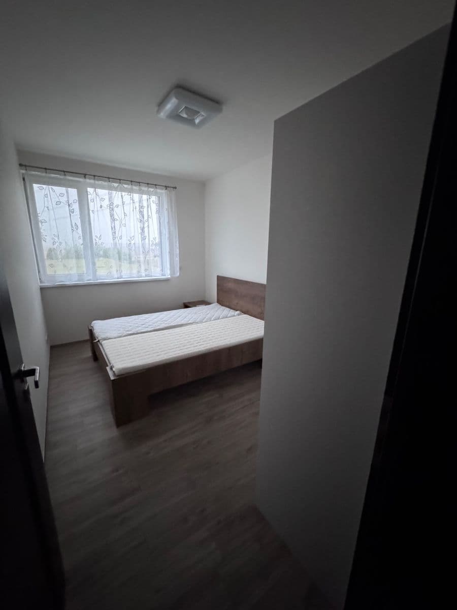 Prenájom bytu 2-izbový 56 m², Březí, Středočeský kraj Prenájom bytu 2-izbový 56 m², Březí, Středočeský kraj