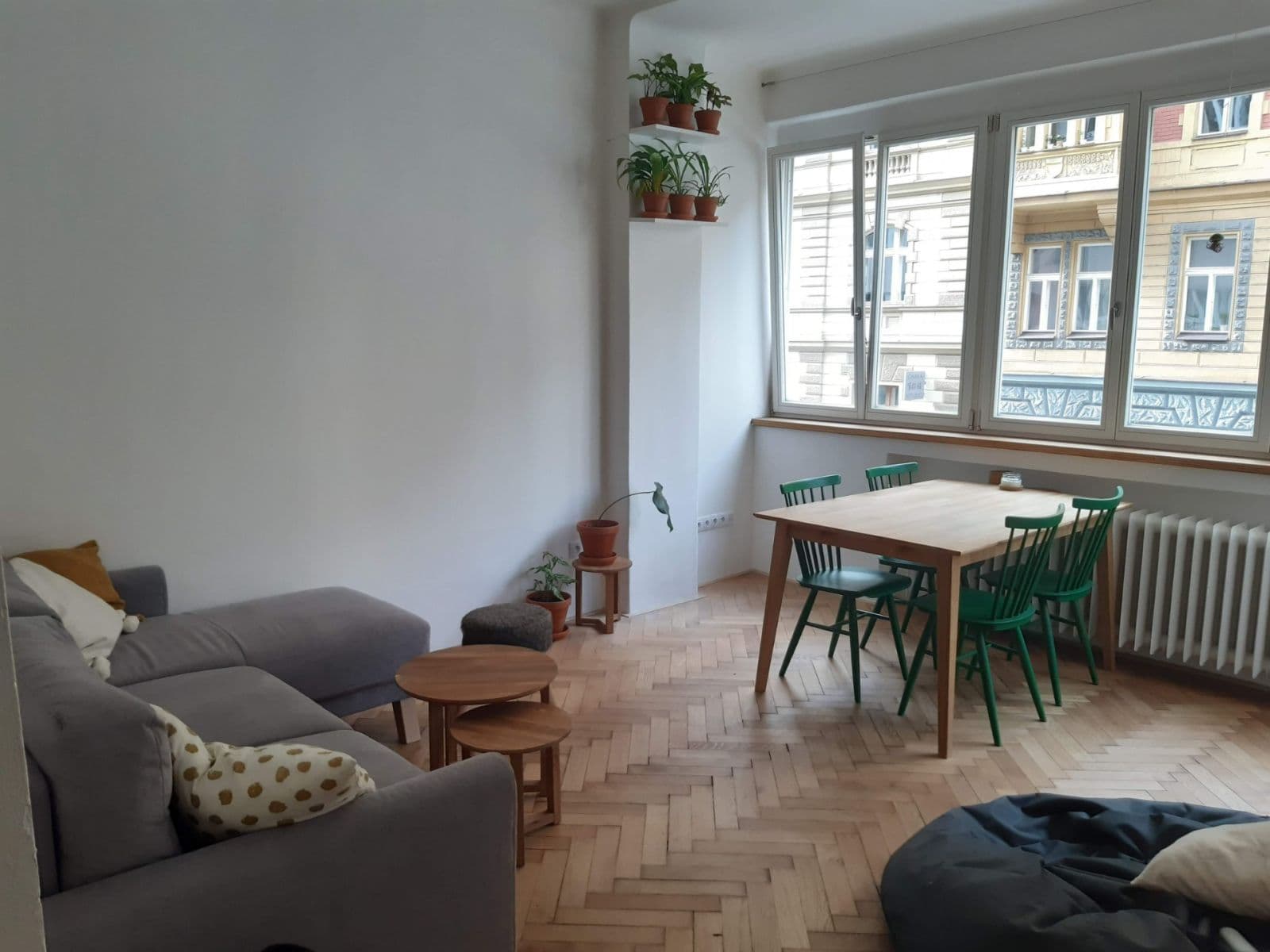 Prenájom bytu 3-izbový 52 m², Veletržní, Praha, Praha Prenájom bytu 3-izbový 52 m², Veletržní, Praha, Praha