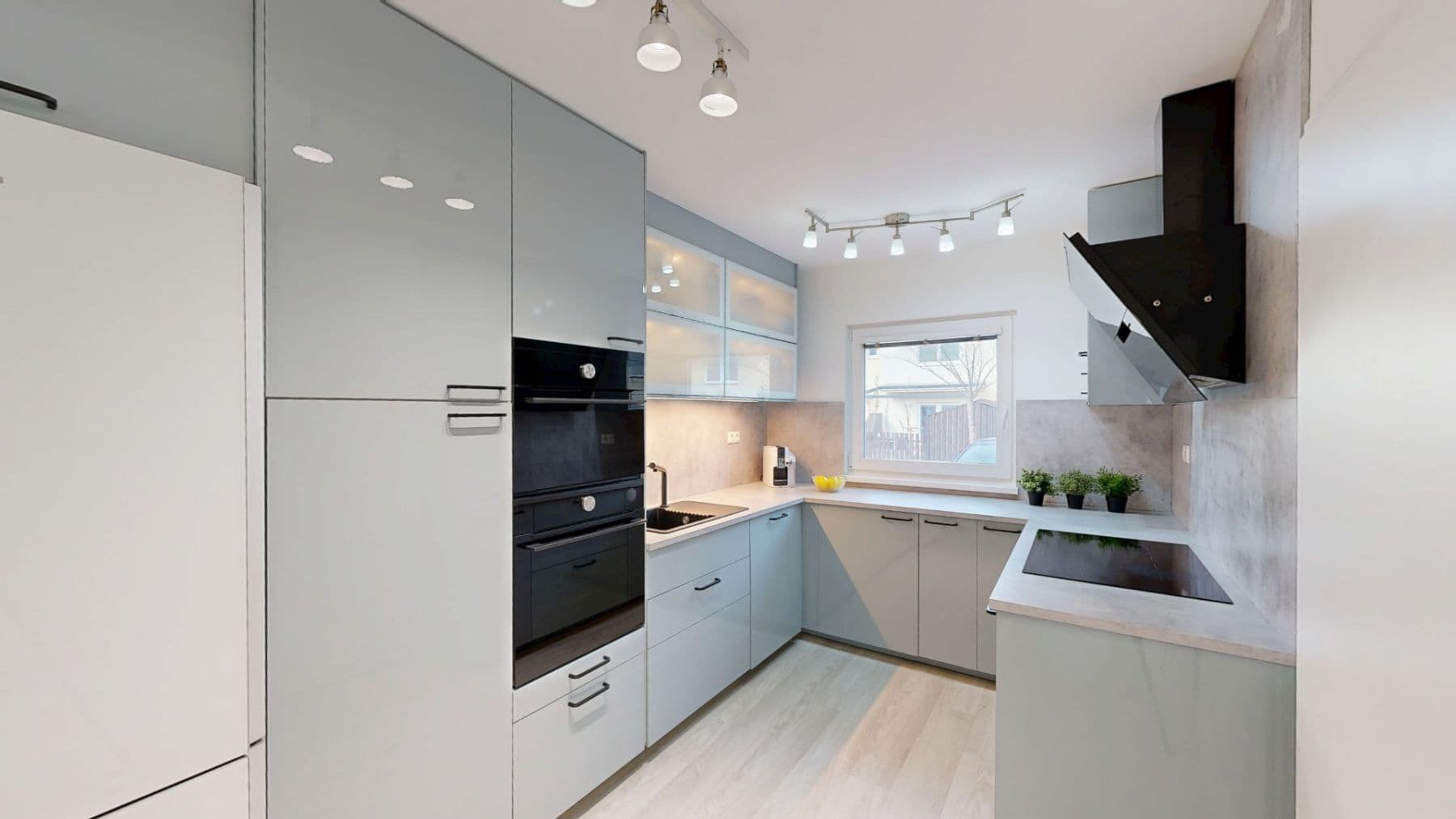 Prenájom domu 120 m², pozemok 60 m², Škvorecká, Úvaly, Středočeský kraj Prenájom domu 120 m², pozemok 60 m², Škvorecká, Úvaly, Středočeský kraj