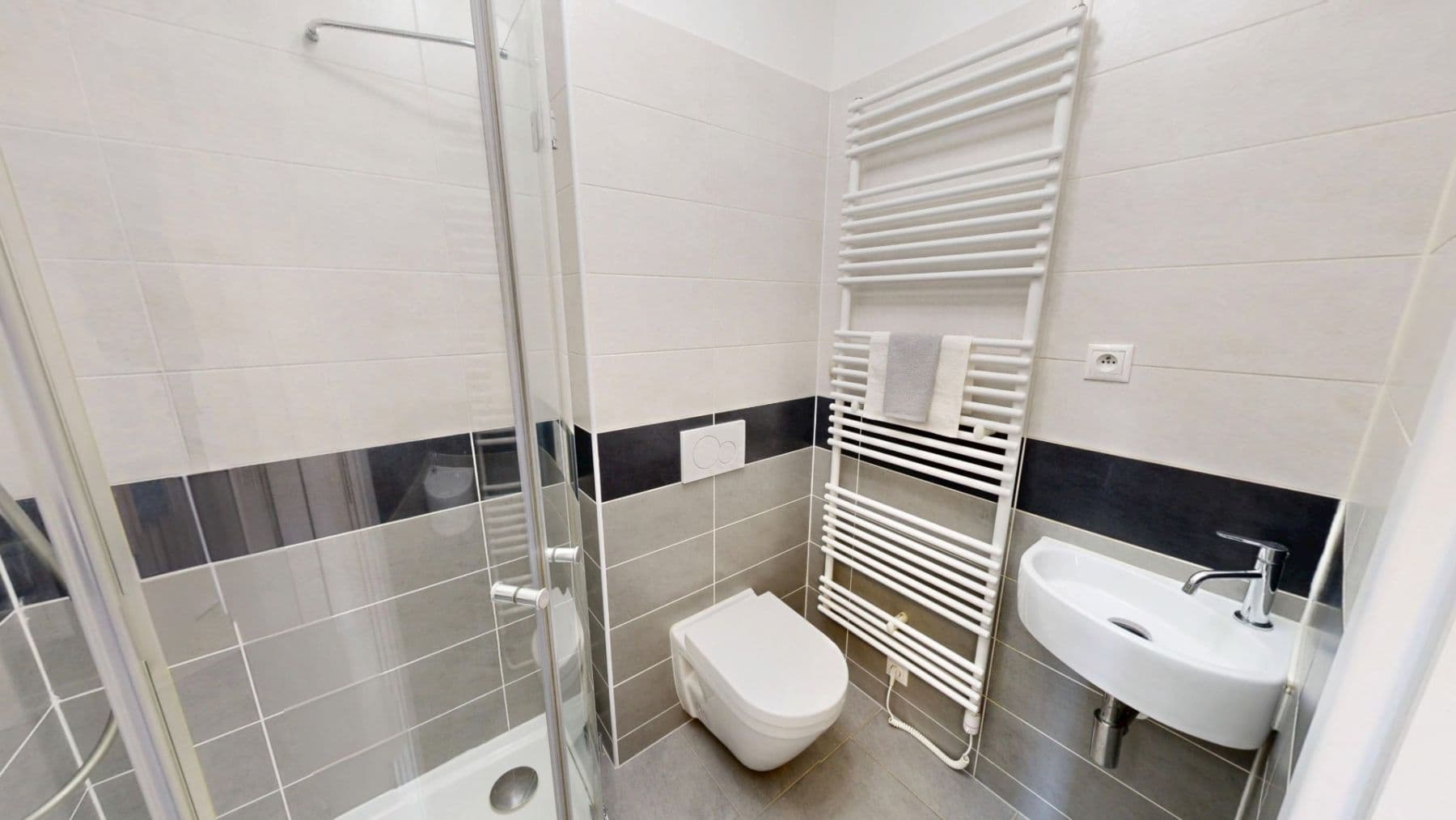 Prenájom domu 120 m², pozemok 60 m², Škvorecká, Úvaly, Středočeský kraj Prenájom domu 120 m², pozemok 60 m², Škvorecká, Úvaly, Středočeský kraj