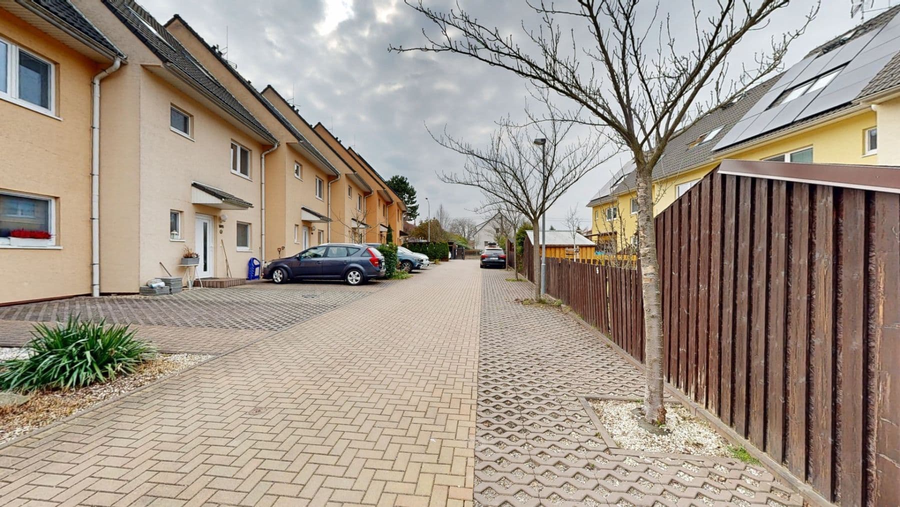 Prenájom domu 120 m², pozemok 60 m², Škvorecká, Úvaly, Středočeský kraj Prenájom domu 120 m², pozemok 60 m², Škvorecká, Úvaly, Středočeský kraj