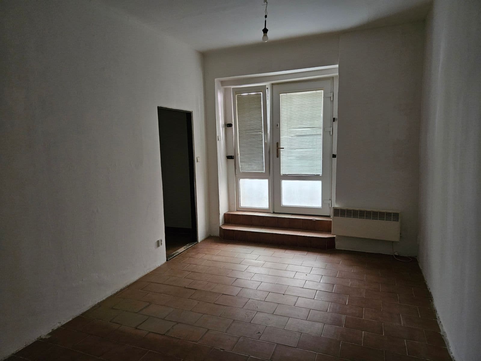 Prenájom nebytového priestoru 70 m², Žerotínova, Praha, Praha Prenájom nebytového priestoru 70 m², Žerotínova, Praha, Praha
