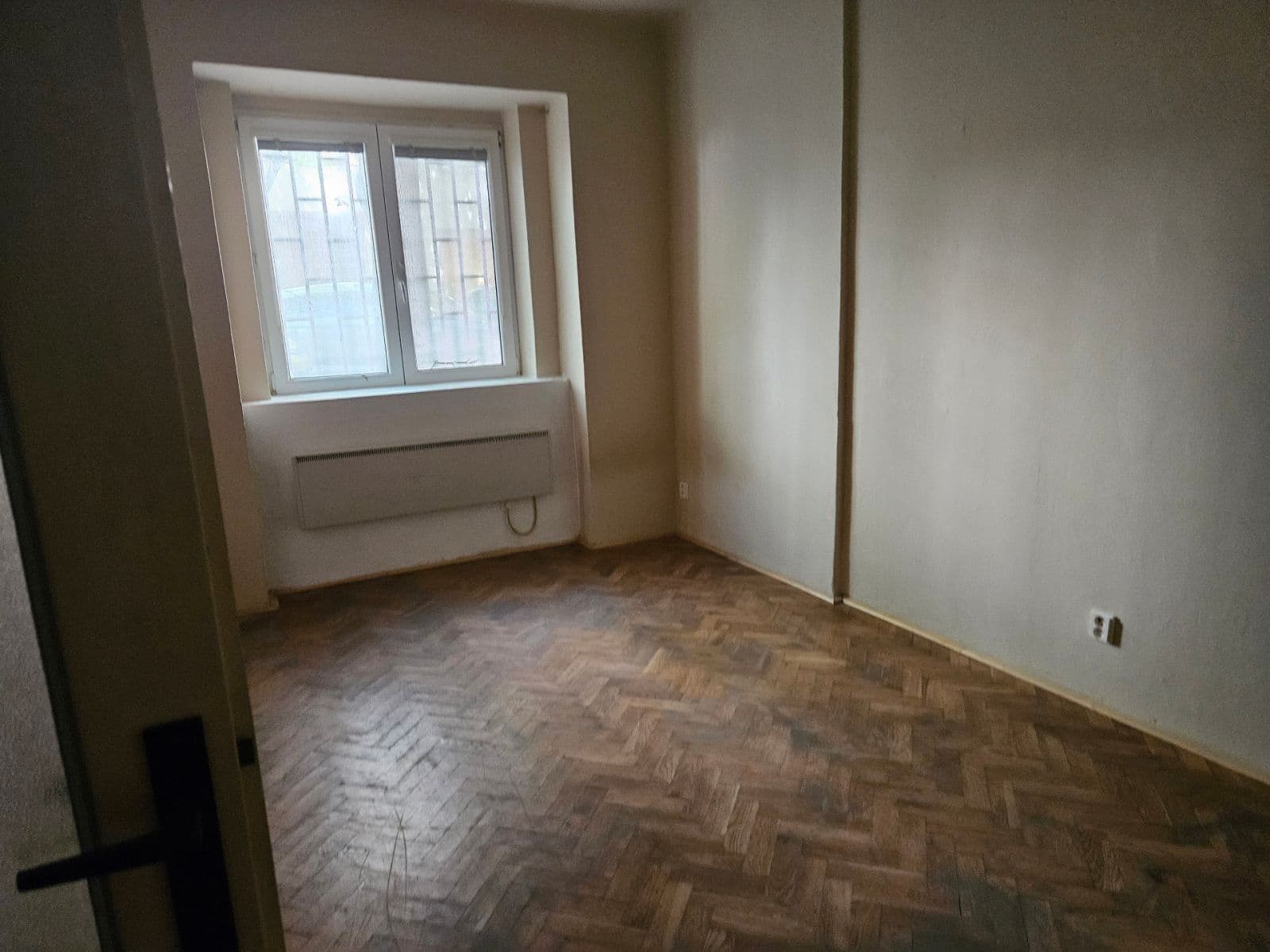 Prenájom nebytového priestoru 70 m², Žerotínova, Praha, Praha Prenájom nebytového priestoru 70 m², Žerotínova, Praha, Praha