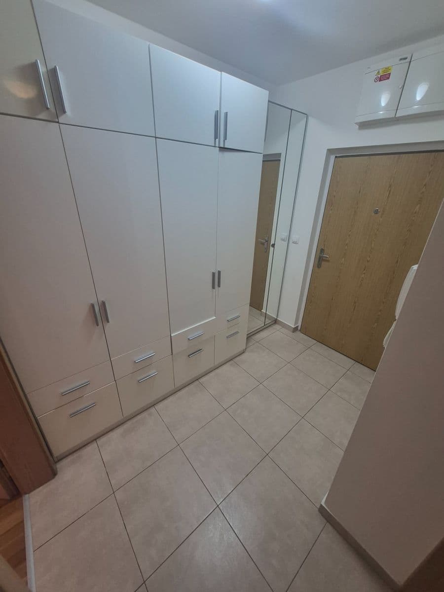 Prenájom bytu 2-izbový 63 m², Harlacherova, Praha, Praha Prenájom bytu 2-izbový 63 m², Harlacherova, Praha, Praha