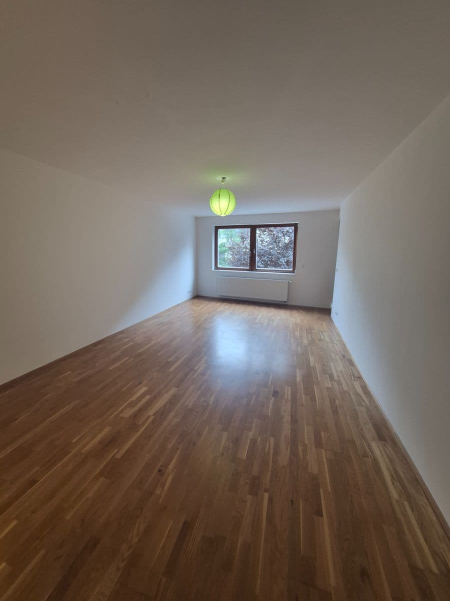 Prenájom bytu 2-izbový 63 m², Harlacherova, Praha, Praha Prenájom bytu 2-izbový 63 m², Harlacherova, Praha, Praha