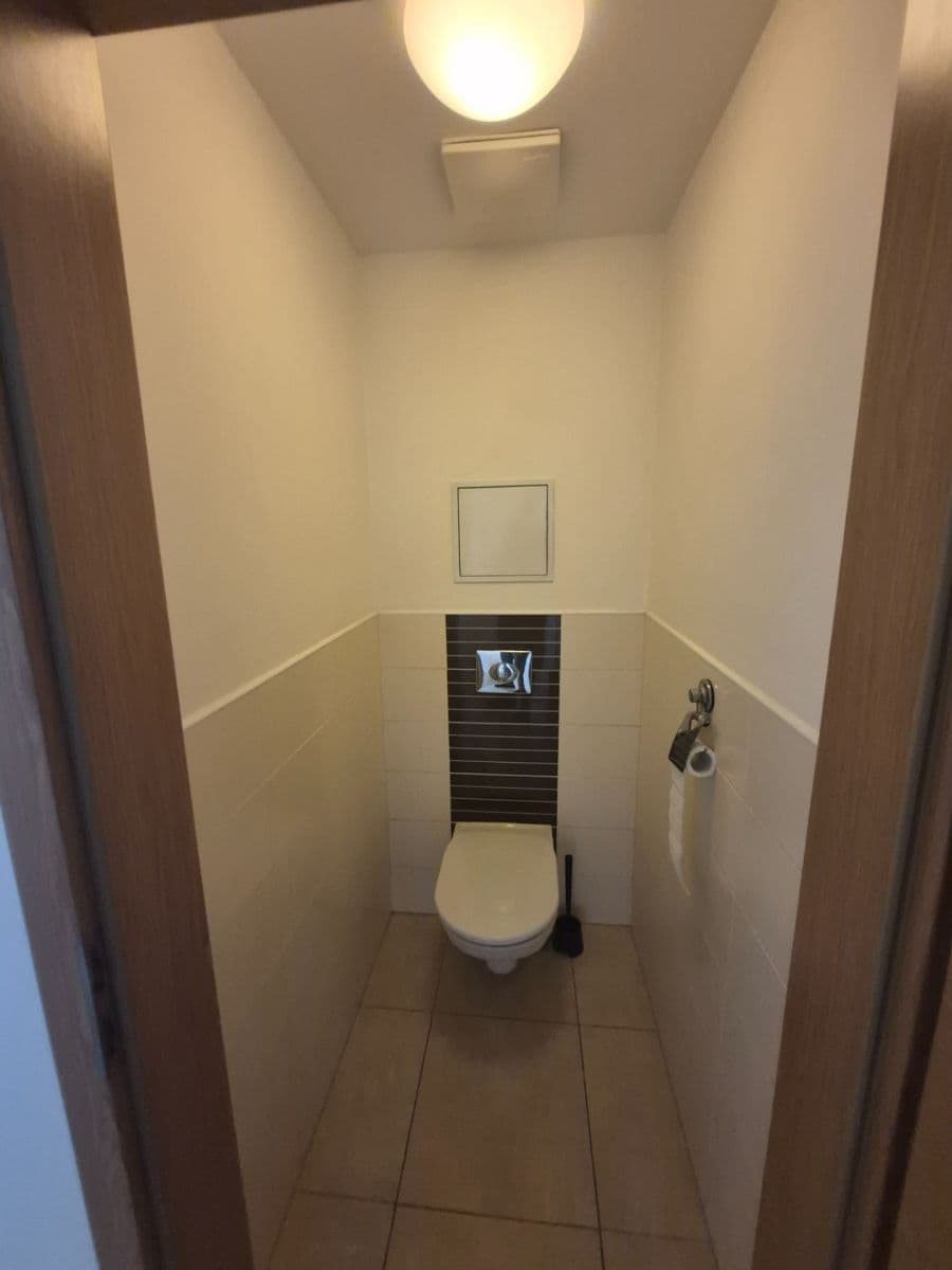 Prenájom bytu 2-izbový 63 m², Harlacherova, Praha, Praha Prenájom bytu 2-izbový 63 m², Harlacherova, Praha, Praha