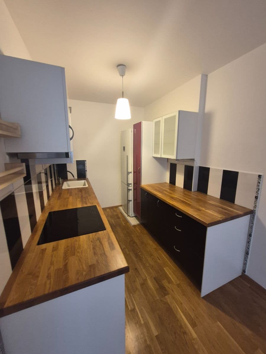 Prenájom bytu 2-izbový 63 m², Harlacherova, Praha, Praha Prenájom bytu 2-izbový 63 m², Harlacherova, Praha, Praha