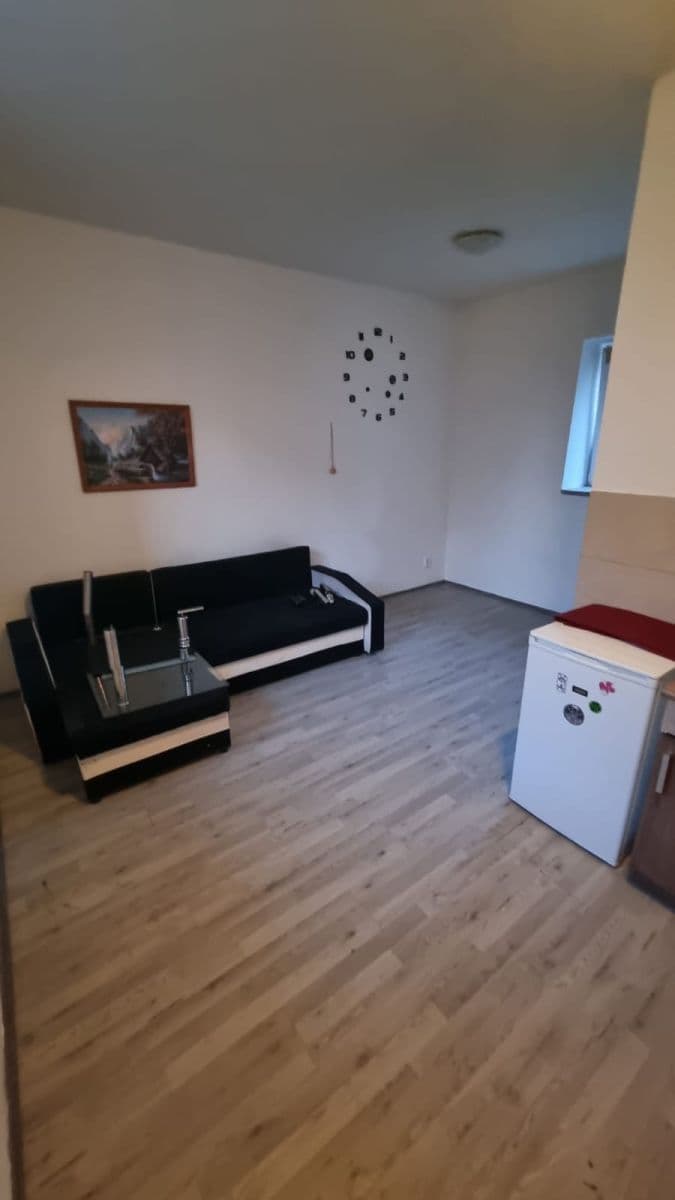 Prenájom bytu 1-izbový 24 m², Černokostelecká, Říčany, Středočeský kraj Prenájom bytu 1-izbový 24 m², Černokostelecká, Říčany, Středočeský kraj