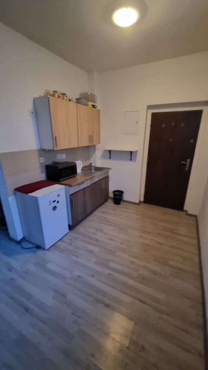 Prenájom bytu 1-izbový 24 m², Černokostelecká, Říčany, Středočeský kraj Prenájom bytu 1-izbový 24 m², Černokostelecká, Říčany, Středočeský kraj