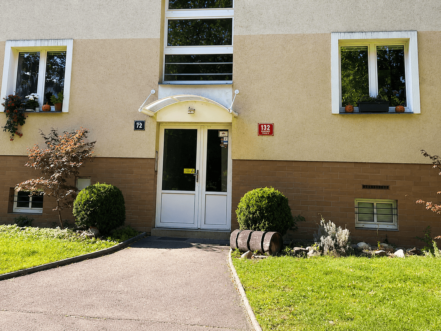 Prenájom bytu 2-izbový 52 m², Na Okraji, Praha, Praha Prenájom bytu 2-izbový 52 m², Na Okraji, Praha, Praha