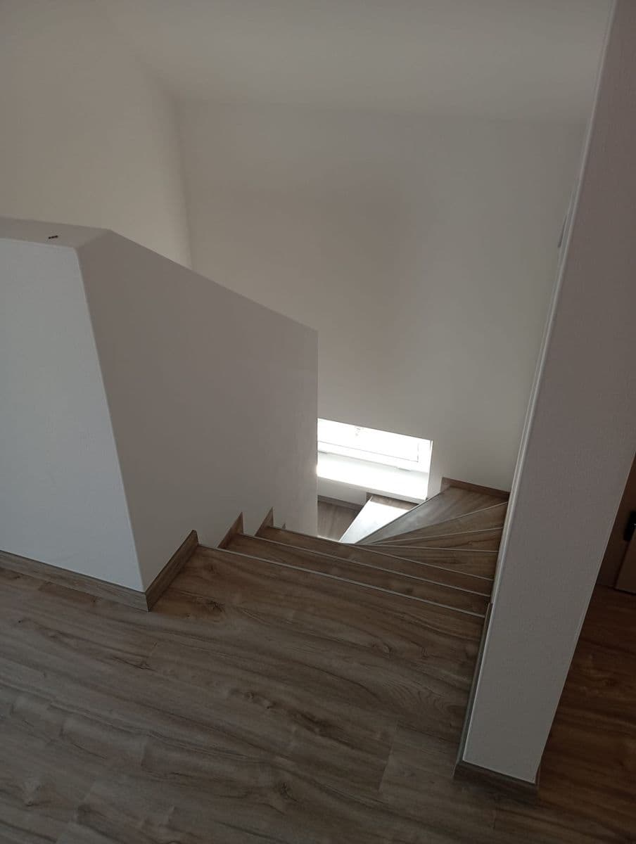 Prenájom domu 150 m², pozemok 975 m², Topolová, Cheb, Karlovarský kraj Prenájom domu 150 m², pozemok 975 m², Topolová, Cheb, Karlovarský kraj