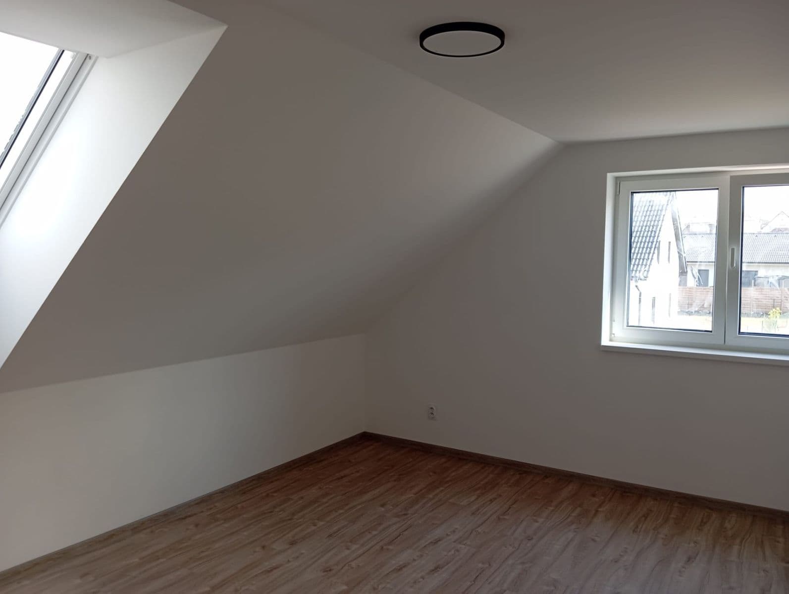 Prenájom domu 150 m², pozemok 975 m², Topolová, Cheb, Karlovarský kraj Prenájom domu 150 m², pozemok 975 m², Topolová, Cheb, Karlovarský kraj