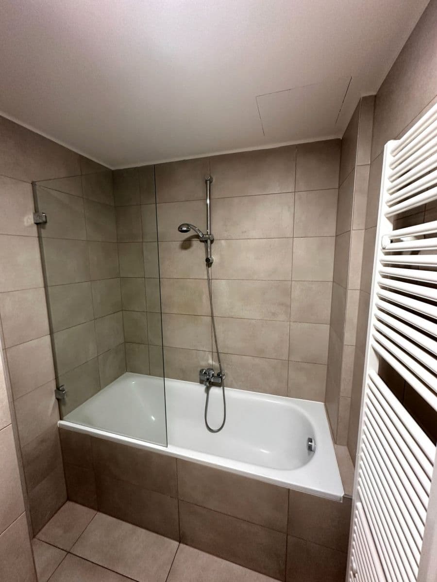 Prenájom bytu 2-izbový 50 m², Kotevní, Praha, Praha Prenájom bytu 2-izbový 50 m², Kotevní, Praha, Praha