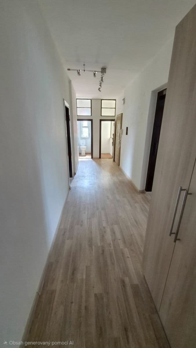 Predaj bytu 3-izbový 120 m², Bezručovo náměstí, Opava, Moravskoslezský kraj Predaj bytu 3-izbový 120 m², Bezručovo náměstí, Opava, Moravskoslezský kraj