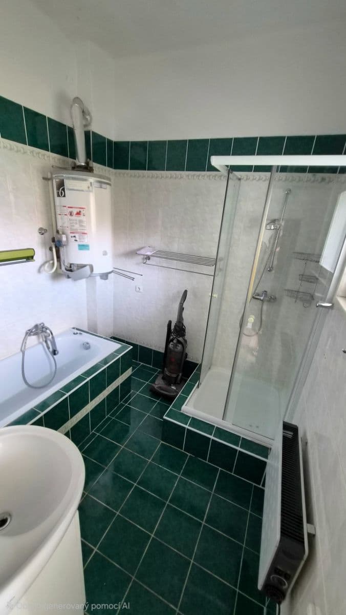 Predaj bytu 3-izbový 120 m², Bezručovo náměstí, Opava, Moravskoslezský kraj Predaj bytu 3-izbový 120 m², Bezručovo náměstí, Opava, Moravskoslezský kraj