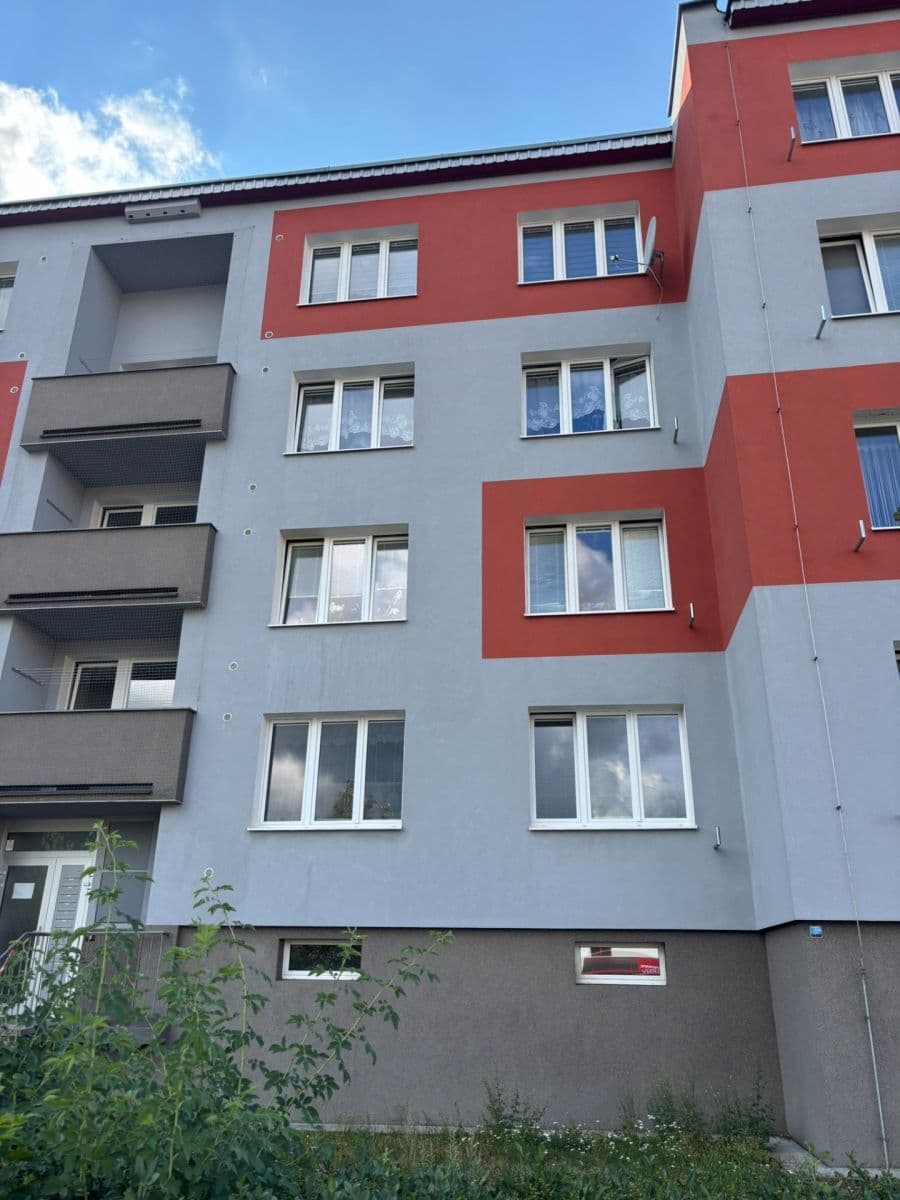 Predaj bytu 4-izbový 77 m², Závodu míru, Sokolov, Karlovarský kraj Predaj bytu 4-izbový 77 m², Závodu míru, Sokolov, Karlovarský kraj