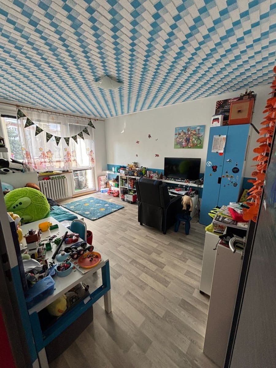 Predaj bytu 4-izbový 77 m², Závodu míru, Sokolov, Karlovarský kraj Predaj bytu 4-izbový 77 m², Závodu míru, Sokolov, Karlovarský kraj