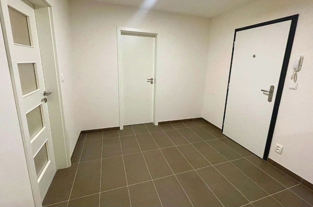 Prenájom bytu 1-izbový 43 m², Augustina Lukeše, Brandýs nad Labem-Stará Boleslav, Středočeský kraj Prenájom bytu 1-izbový 43 m², Augustina Lukeše, Brandýs nad Labem-Stará Boleslav, Středočeský kraj