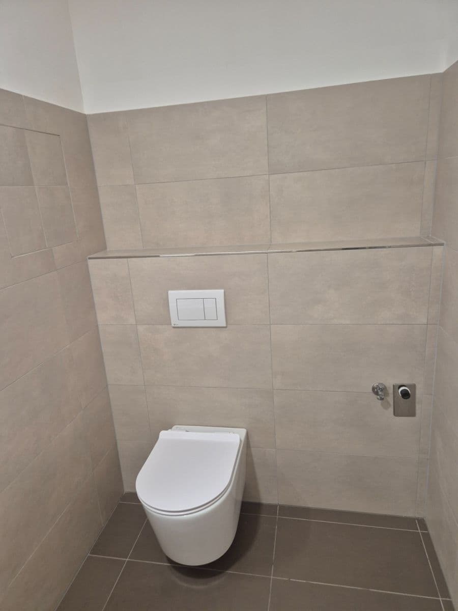 Prenájom bytu 1-izbový 43 m², Augustina Lukeše, Brandýs nad Labem-Stará Boleslav, Středočeský kraj Prenájom bytu 1-izbový 43 m², Augustina Lukeše, Brandýs nad Labem-Stará Boleslav, Středočeský kraj