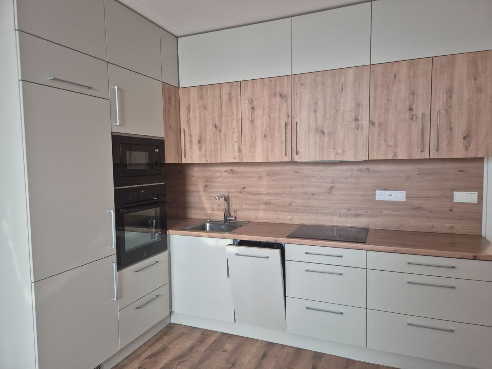 Prenájom bytu 1-izbový 43 m², Augustina Lukeše, Brandýs nad Labem-Stará Boleslav, Středočeský kraj Prenájom bytu 1-izbový 43 m², Augustina Lukeše, Brandýs nad Labem-Stará Boleslav, Středočeský kraj