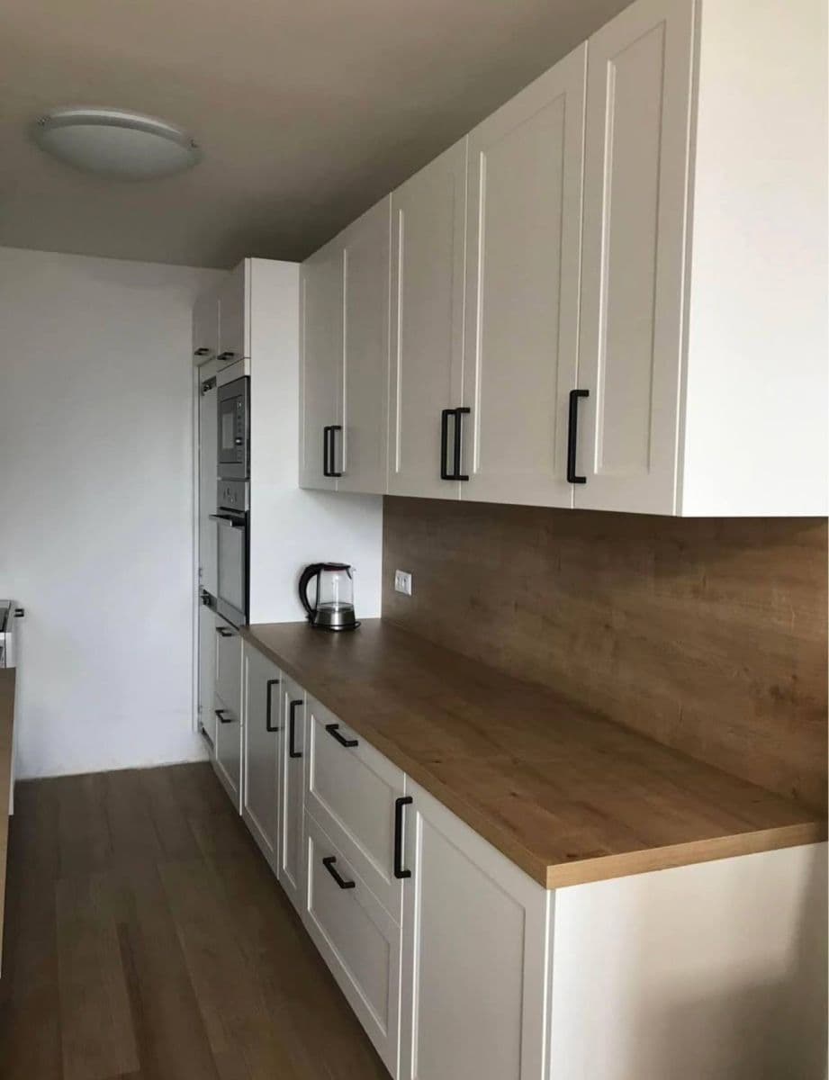 Prenájom bytu 3-izbový 68 m², Jeřábkova, Praha, Praha Prenájom bytu 3-izbový 68 m², Jeřábkova, Praha, Praha