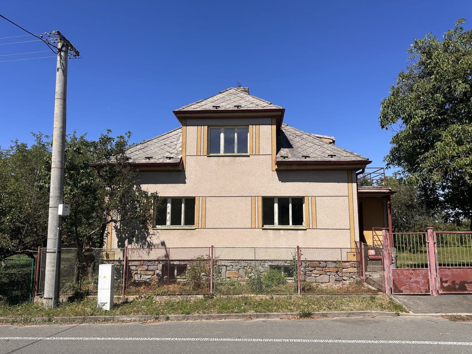 Predaj domu 180 m², pozemok 1.799 m², Staňkovice, Středočeský kraj Predaj domu 180 m², pozemok 1.799 m², Staňkovice, Středočeský kraj