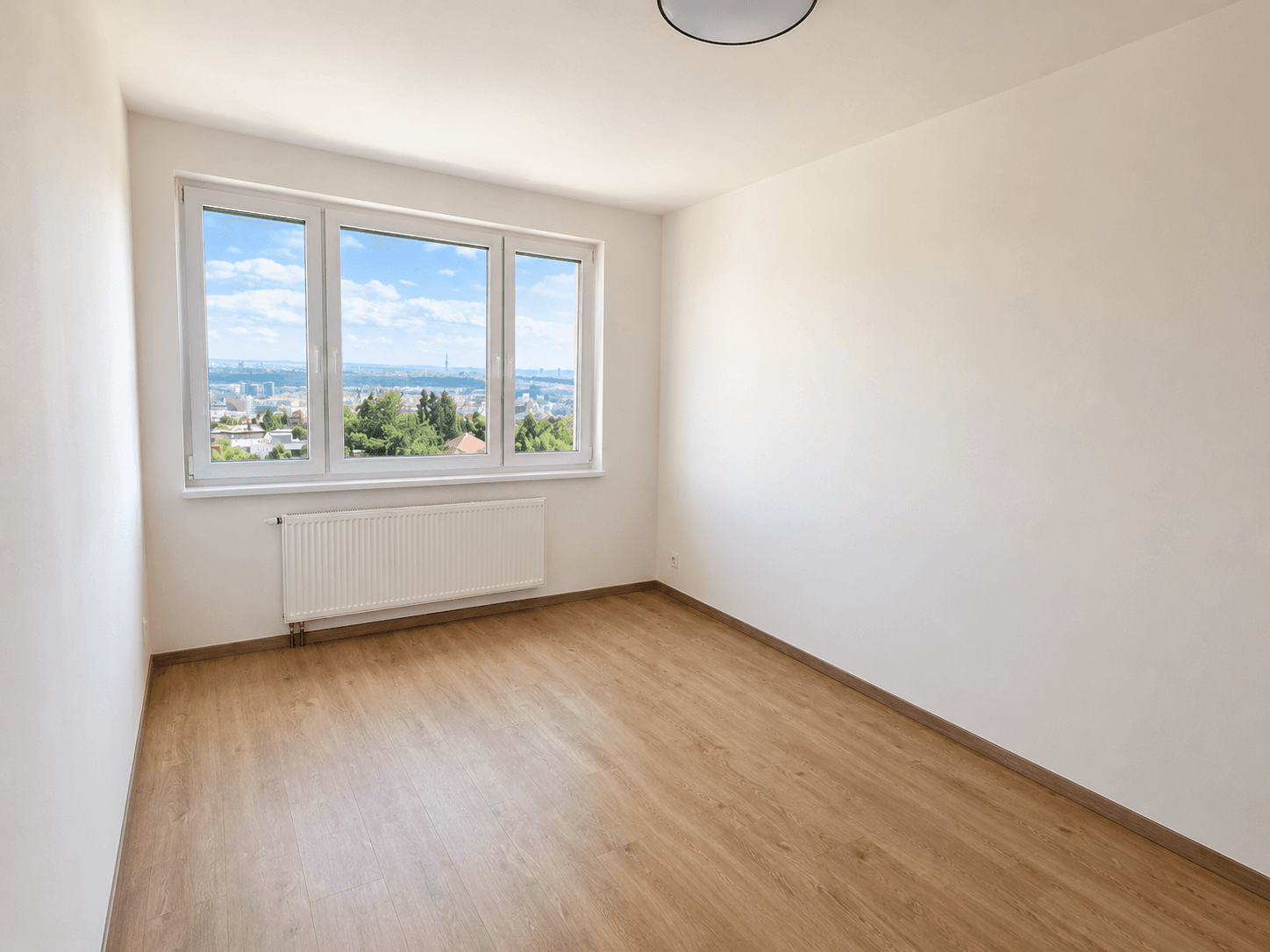 Prenájom bytu 4-izbový 84 m², Klíčanská, Praha, Praha Prenájom bytu 4-izbový 84 m², Klíčanská, Praha, Praha