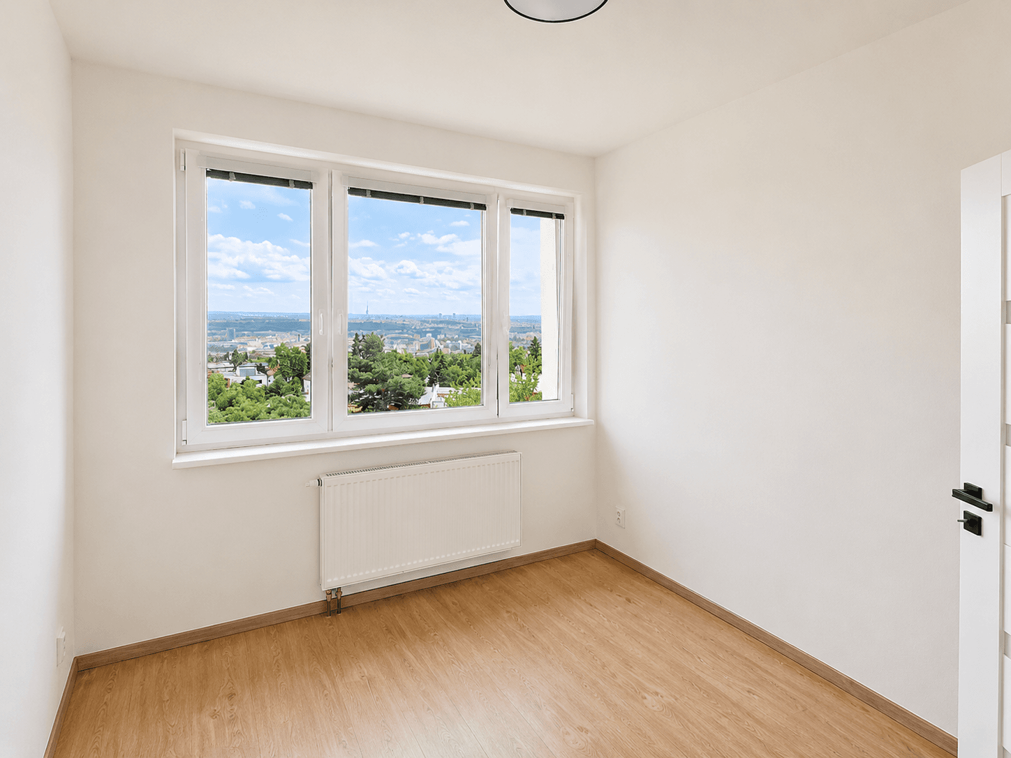 Prenájom bytu 4-izbový 84 m², Klíčanská, Praha, Praha Prenájom bytu 4-izbový 84 m², Klíčanská, Praha, Praha