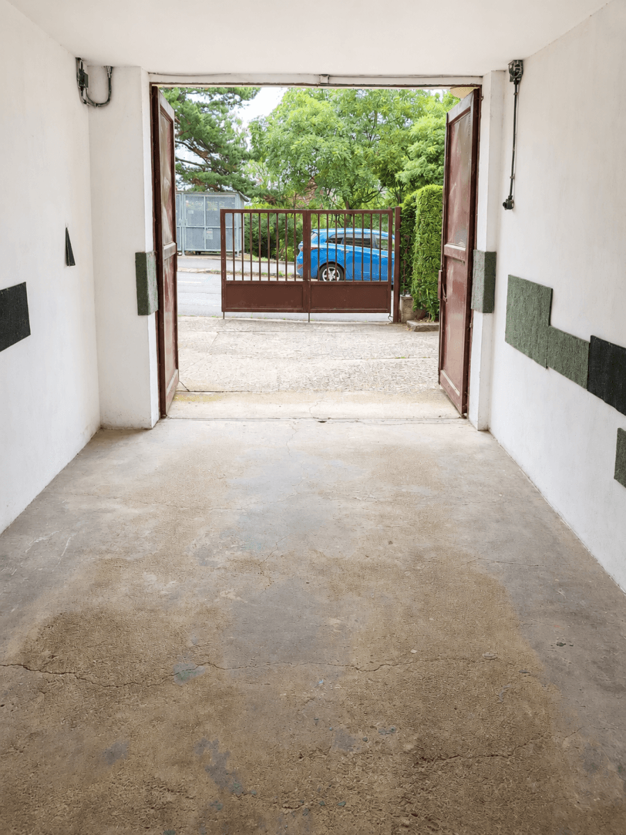 Prenájom bytu 4-izbový 84 m², Klíčanská, Praha, Praha Prenájom bytu 4-izbový 84 m², Klíčanská, Praha, Praha