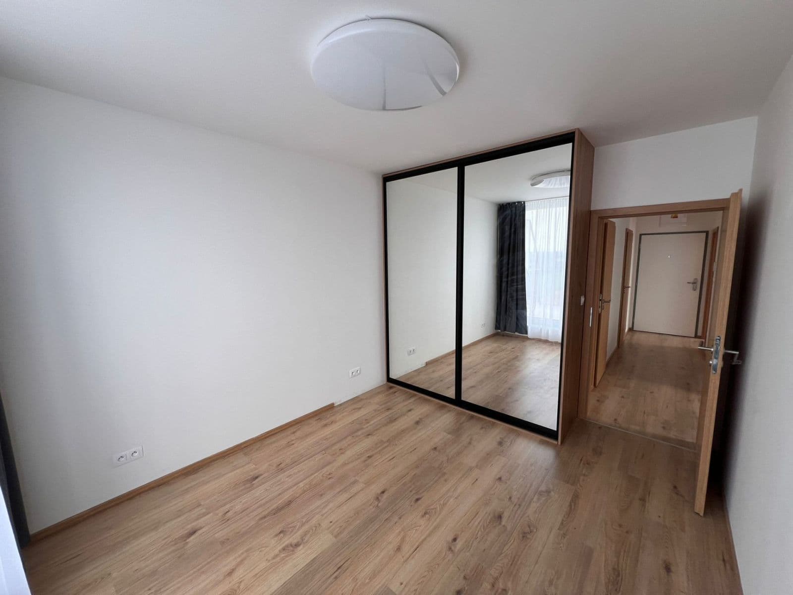 Prenájom bytu 3-izbový 64 m², Velvarská, Horoměřice, Středočeský kraj Prenájom bytu 3-izbový 64 m², Velvarská, Horoměřice, Středočeský kraj