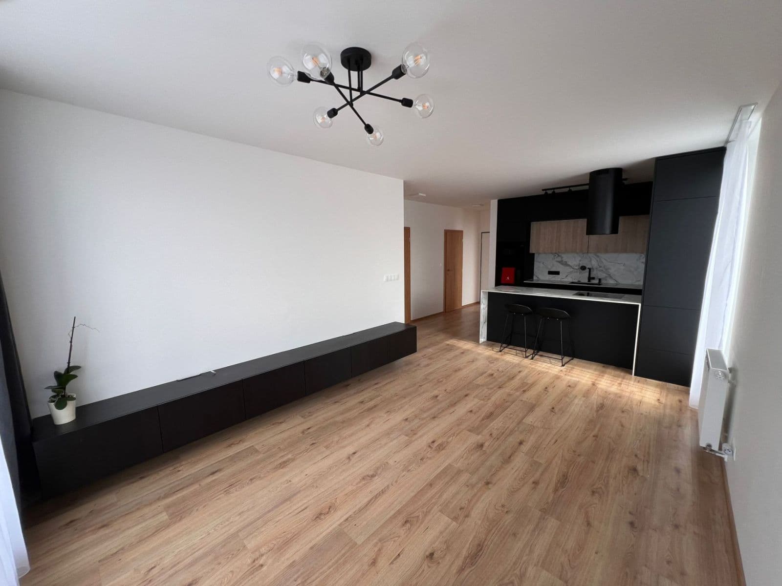 Prenájom bytu 3-izbový 64 m², Velvarská, Horoměřice, Středočeský kraj Prenájom bytu 3-izbový 64 m², Velvarská, Horoměřice, Středočeský kraj