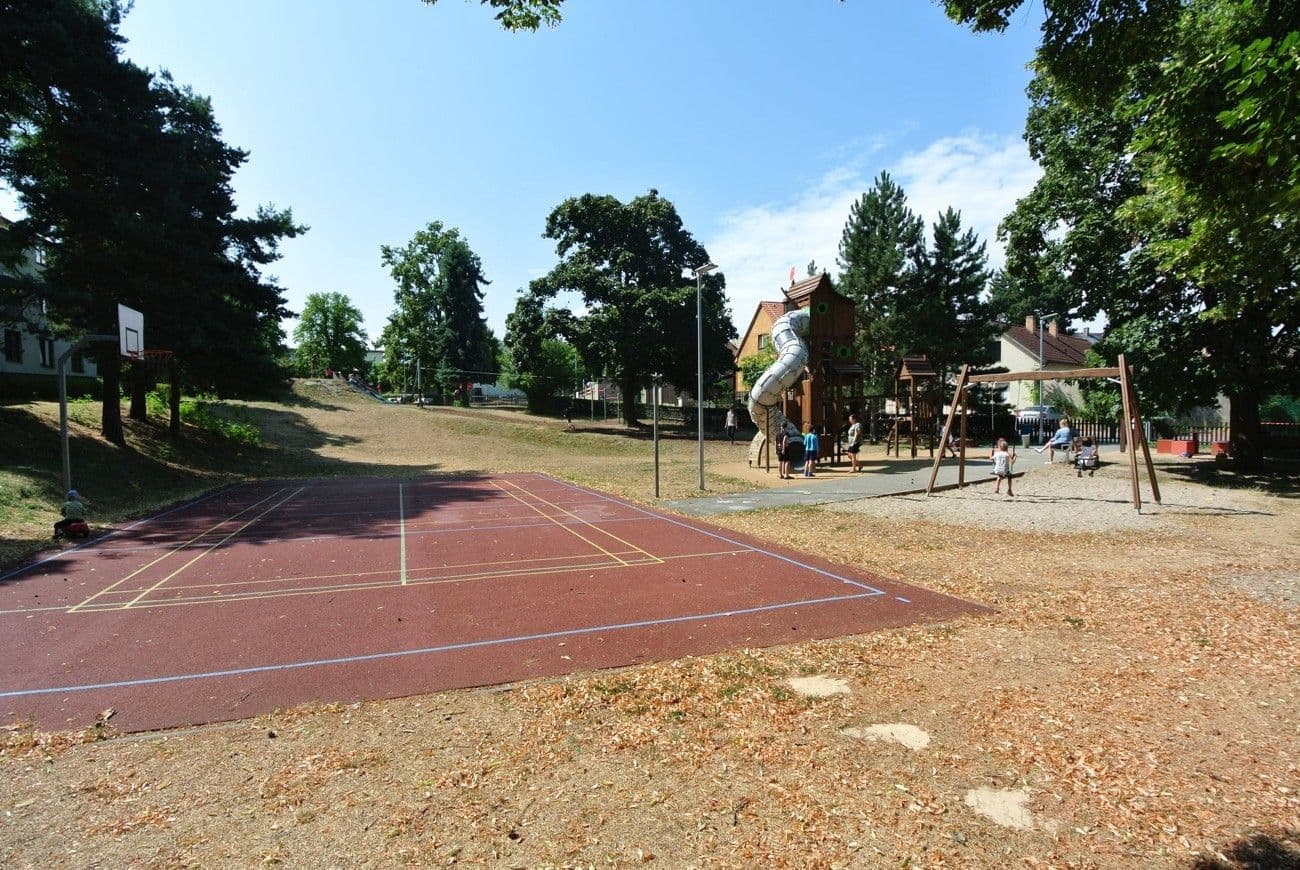 Prenájom bytu 3-izbový 106 m², Mladých Běchovic, Praha, Praha Prenájom bytu 3-izbový 106 m², Mladých Běchovic, Praha, Praha