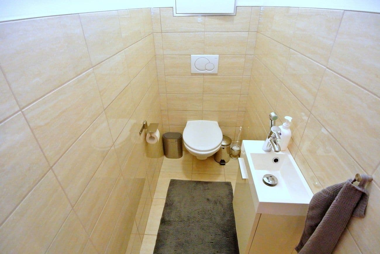 Prenájom bytu 3-izbový 106 m², Mladých Běchovic, Praha, Praha Prenájom bytu 3-izbový 106 m², Mladých Běchovic, Praha, Praha