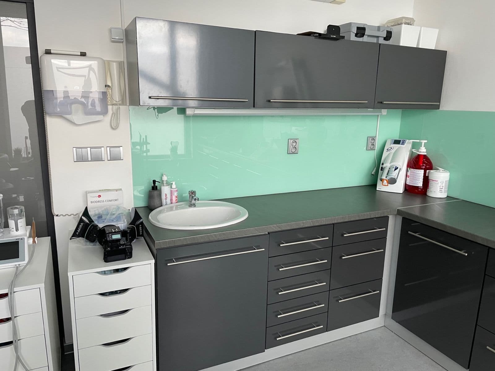 Prenájom nebytového priestoru 50 m², Werichova, Praha, Praha Prenájom nebytového priestoru 50 m², Werichova, Praha, Praha