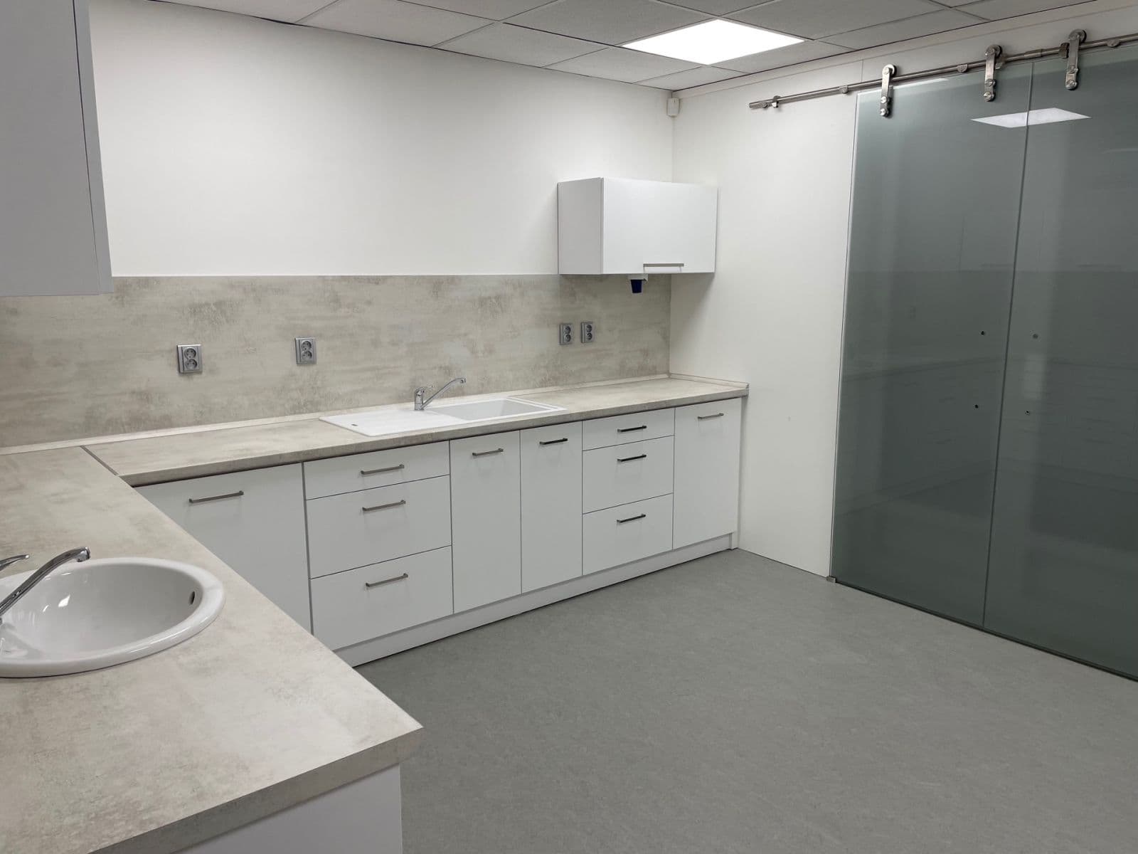 Prenájom nebytového priestoru 50 m², Werichova, Praha, Praha Prenájom nebytového priestoru 50 m², Werichova, Praha, Praha