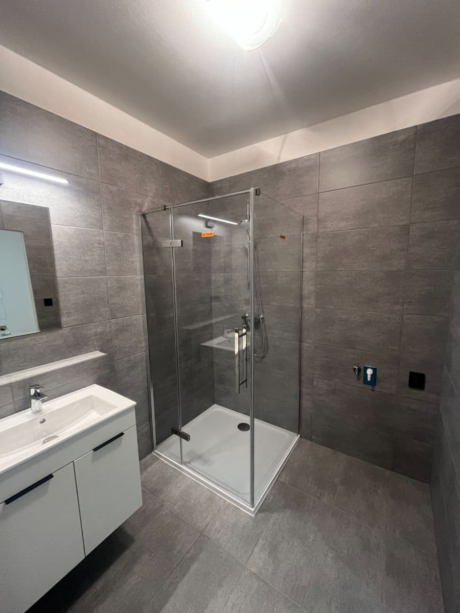 Prenájom bytu 2-izbový 52 m², Velenovského, Praha, Praha Prenájom bytu 2-izbový 52 m², Velenovského, Praha, Praha