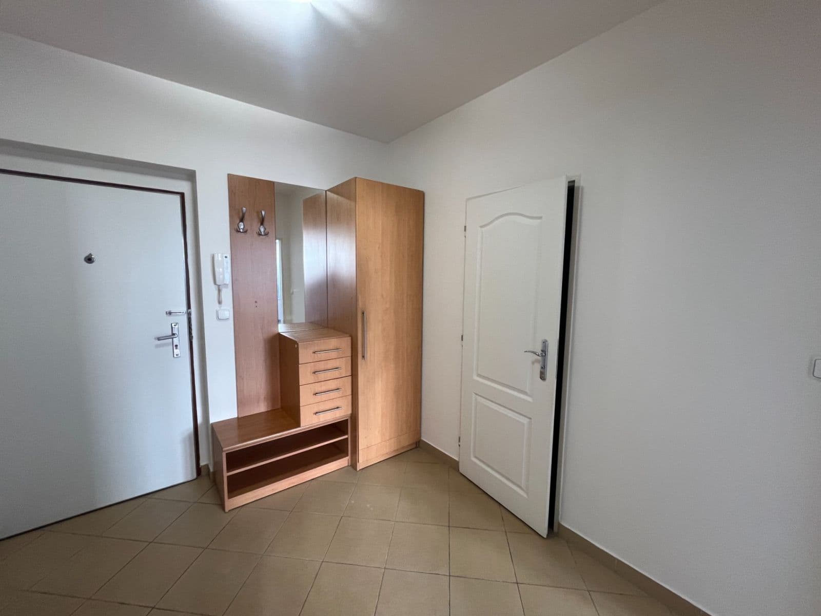 Prenájom bytu 2-izbový 52 m², Velenovského, Praha, Praha Prenájom bytu 2-izbový 52 m², Velenovského, Praha, Praha