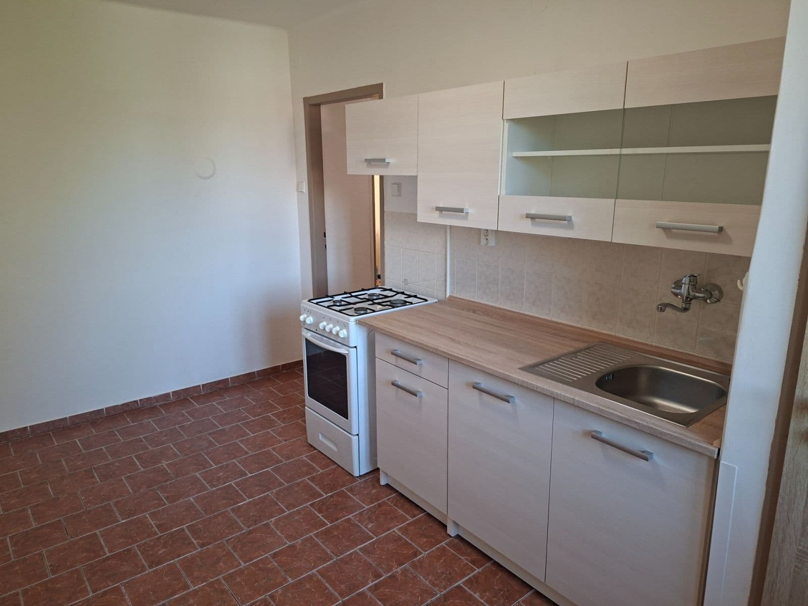 Prenájom bytu 1-izbový 44 m², Moskevská, Kladno, Středočeský kraj Prenájom bytu 1-izbový 44 m², Moskevská, Kladno, Středočeský kraj
