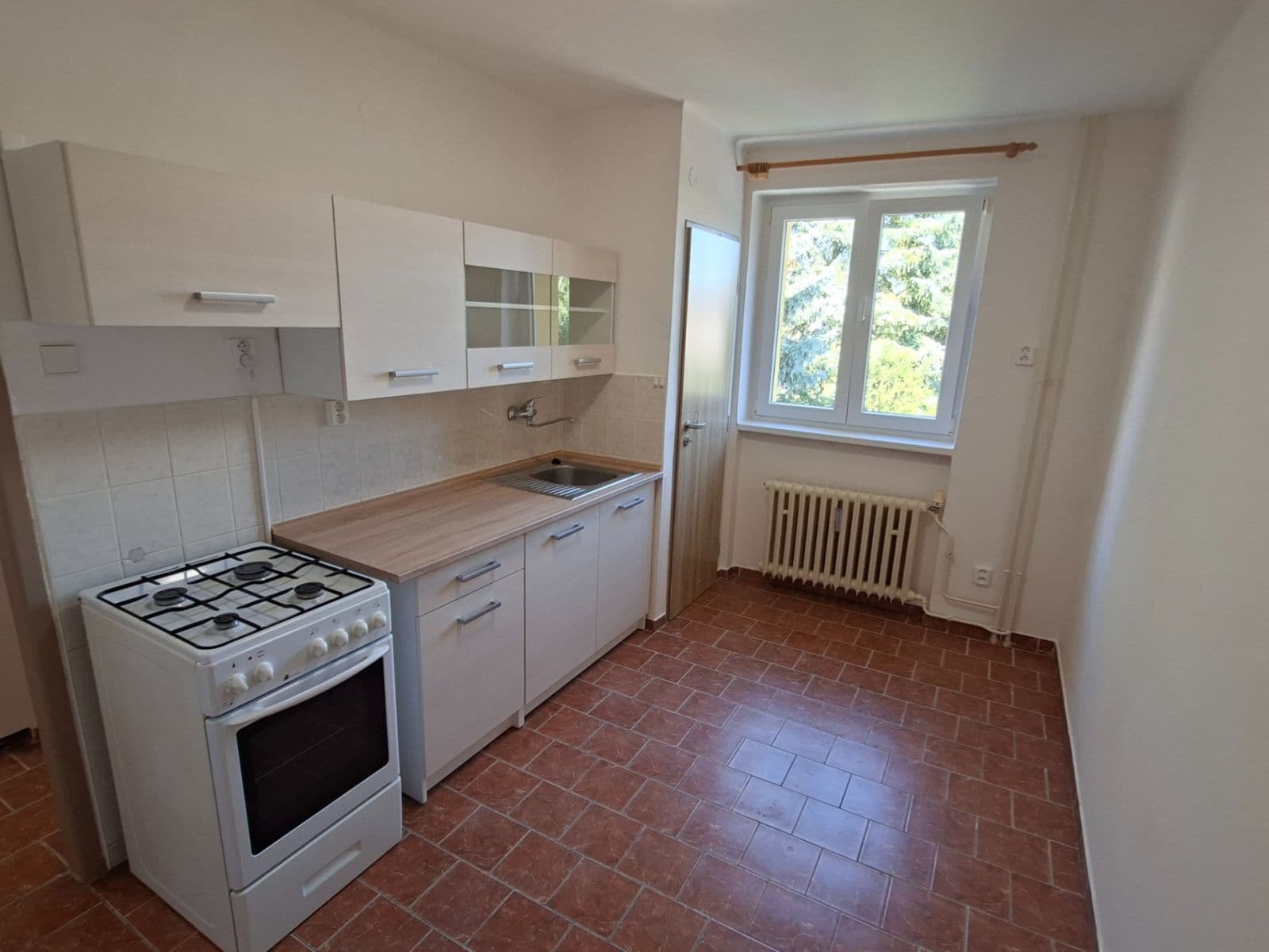 Prenájom bytu 1-izbový 44 m², Moskevská, Kladno, Středočeský kraj Prenájom bytu 1-izbový 44 m², Moskevská, Kladno, Středočeský kraj