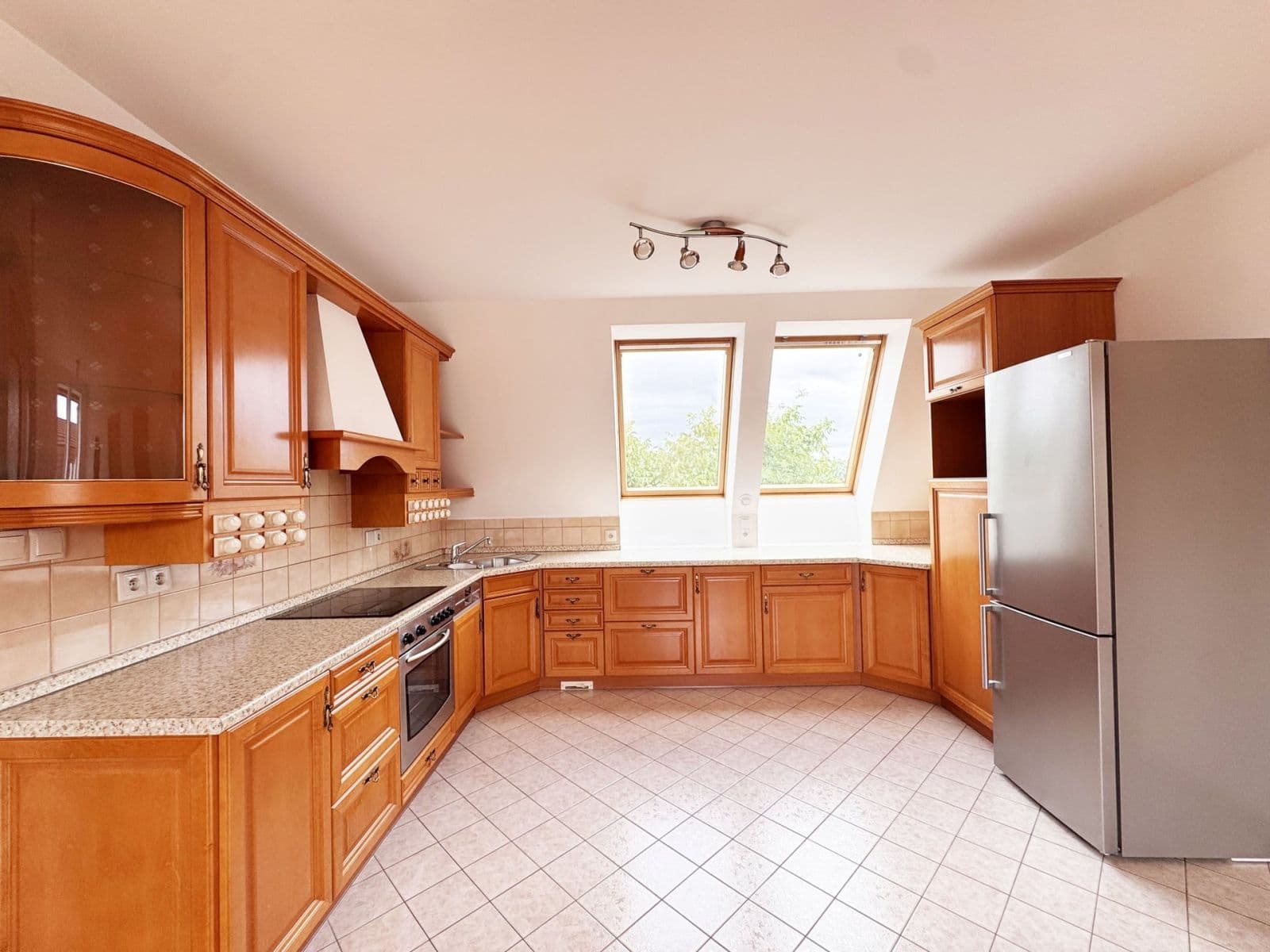 Prenájom bytu 3-izbový 80 m², Libušská, Praha, Praha Prenájom bytu 3-izbový 80 m², Libušská, Praha, Praha